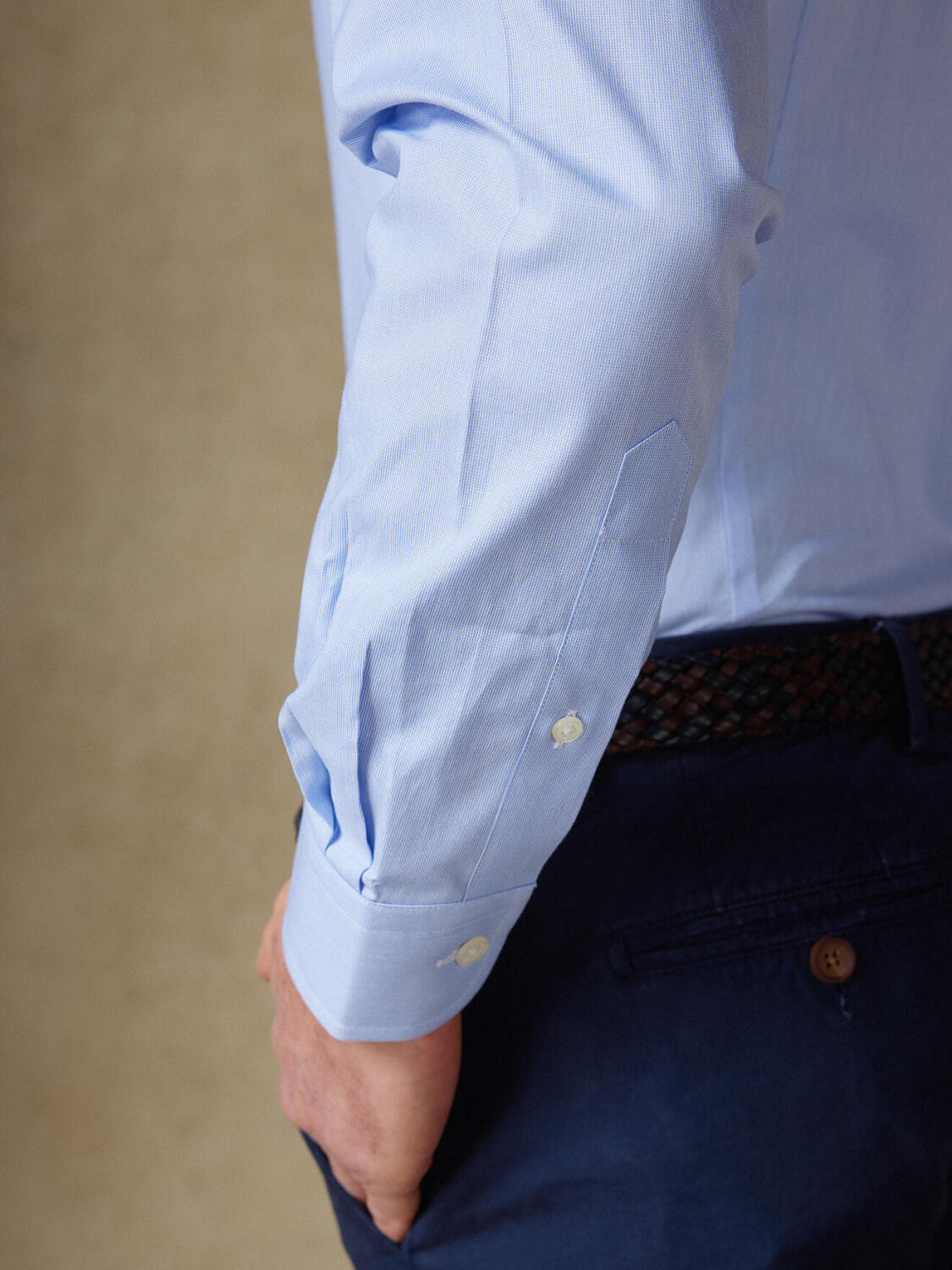 Chemise cintrée en mille raies ciel