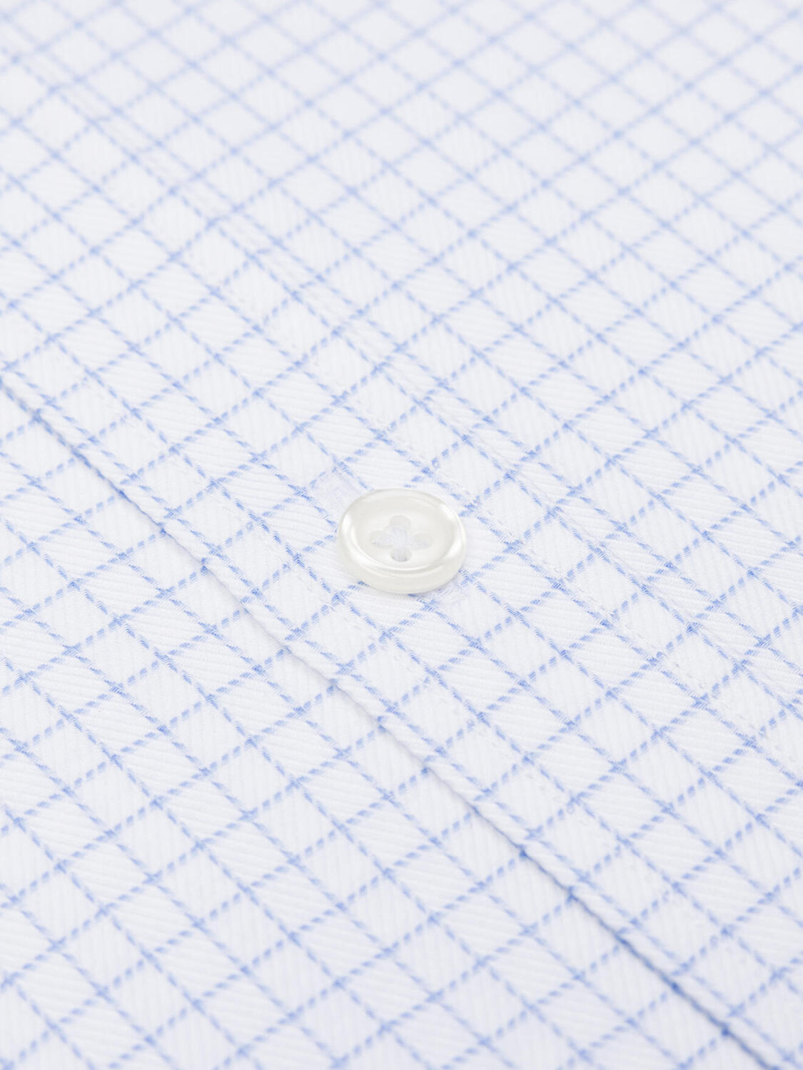 Tailliertes Hemd Oleg mit himmelblauen Karos