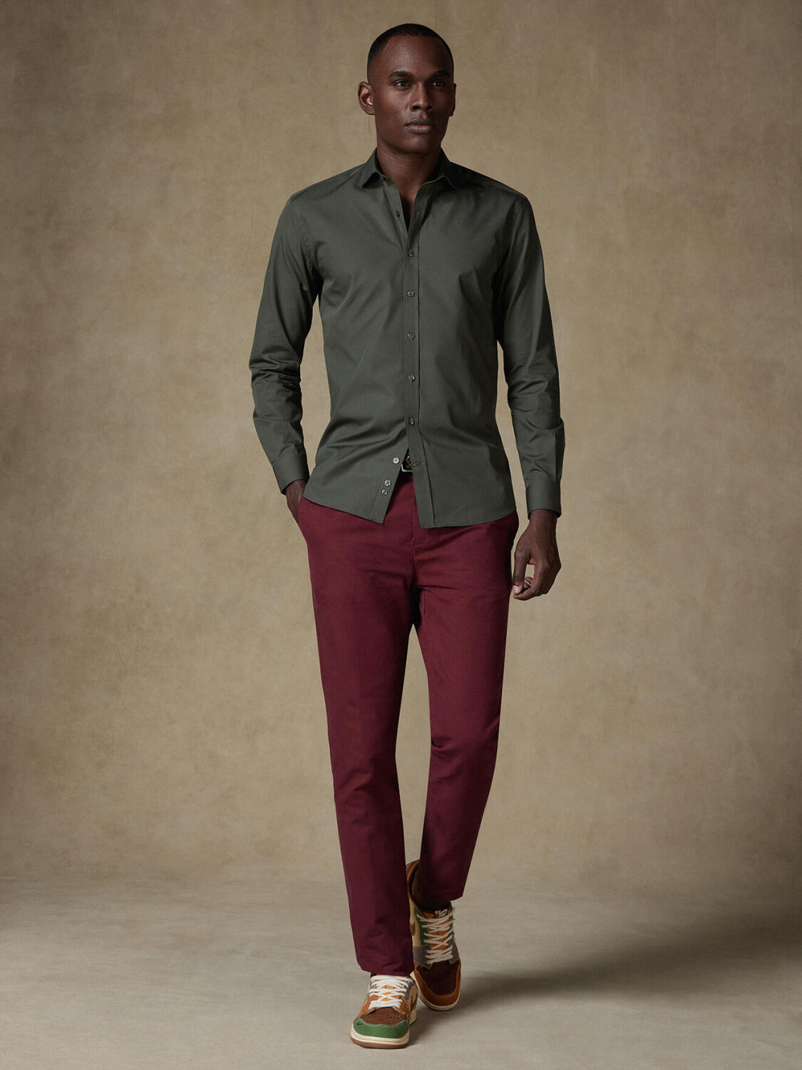 Chemise cintrée en popeline kaki