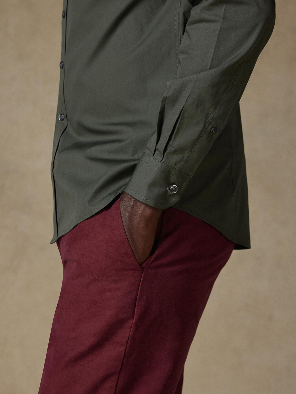 Chemise cintrée en popeline kaki