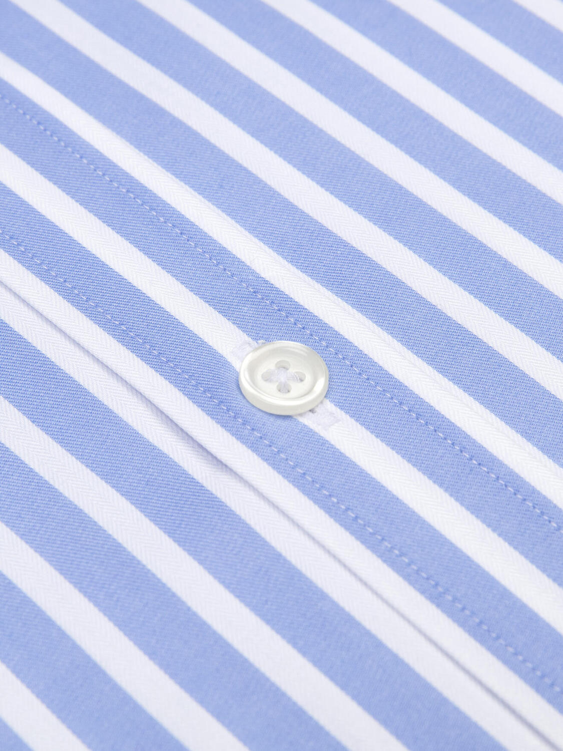 Toby shirt with sky blue stripes