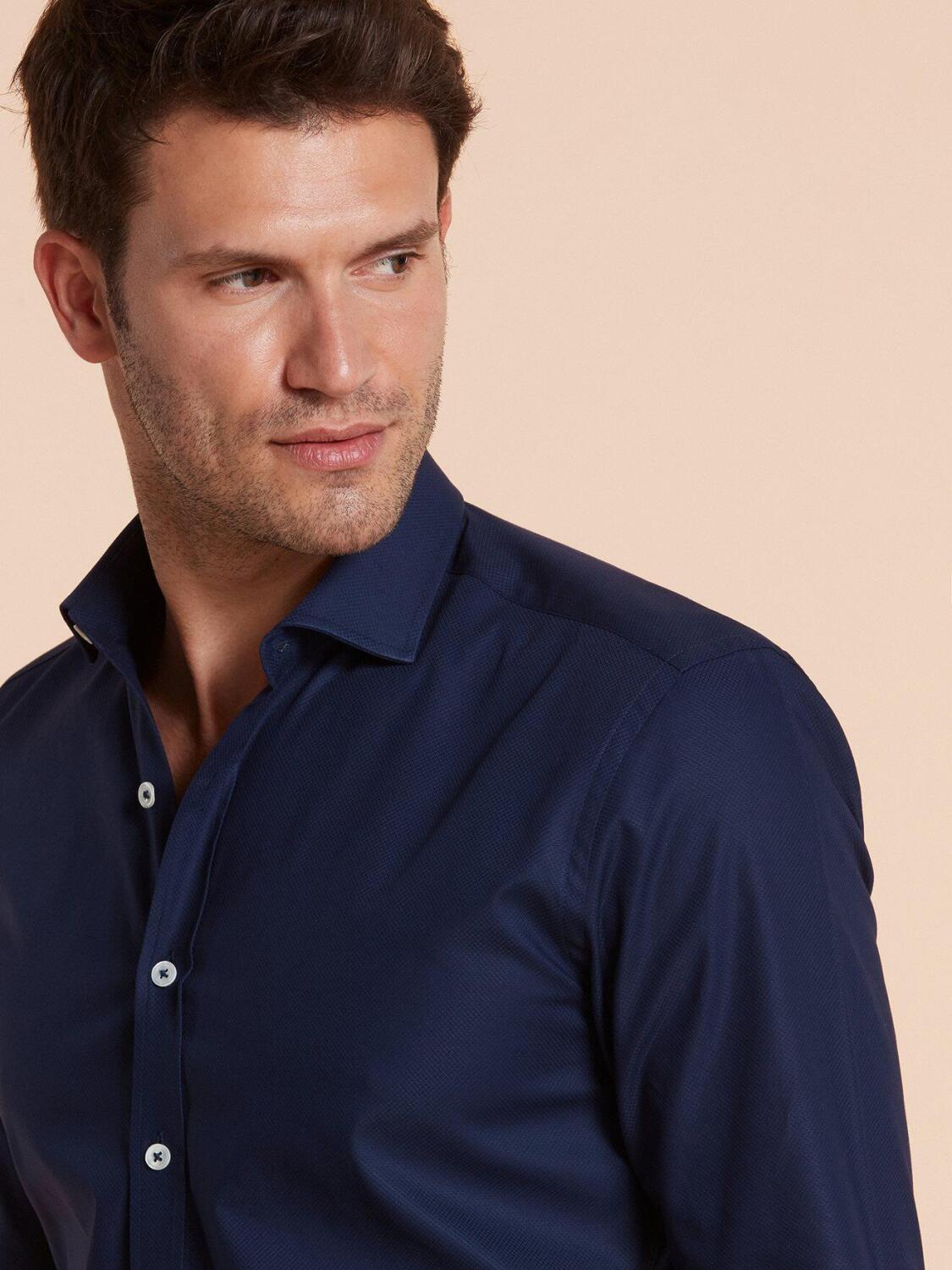 Chemise bio cintr&eacute;e Lisbonne marine