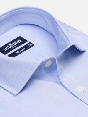 Chemise cintr&eacute;e non-iron en pin point ciel