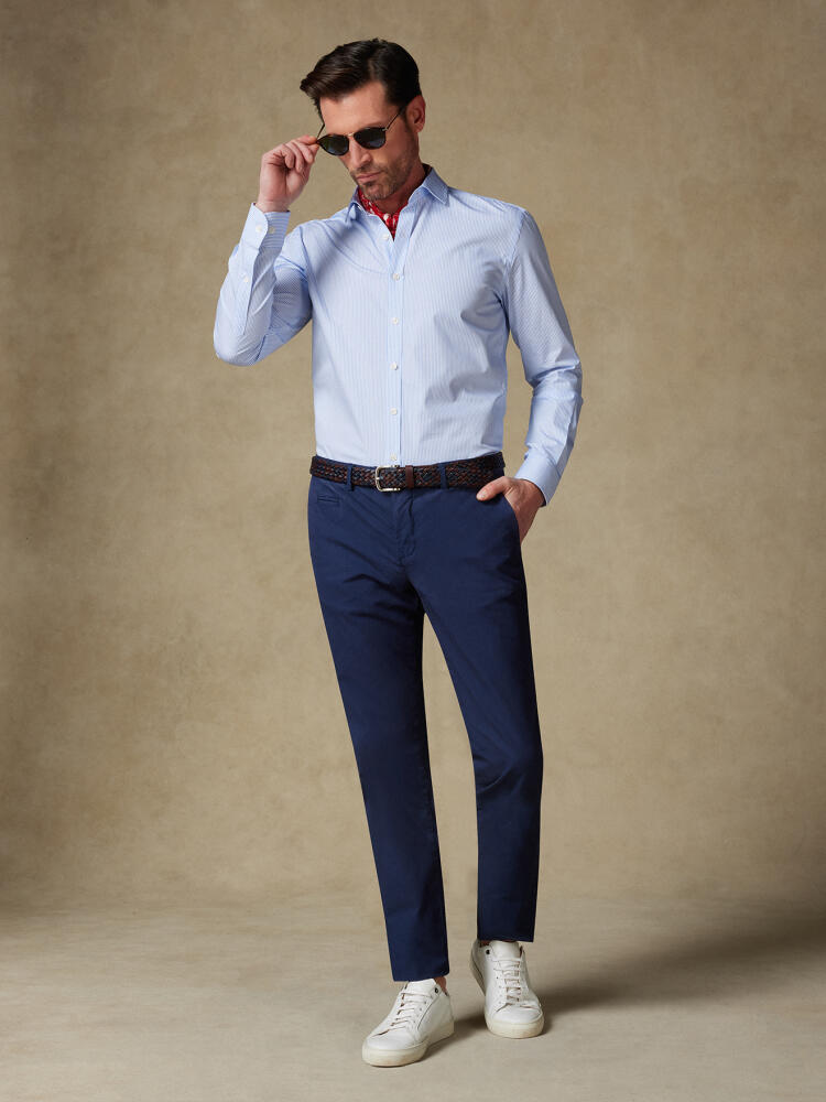 Menthon hemelsblauw gestreept Slim fit overhemd - Kleine Kraag