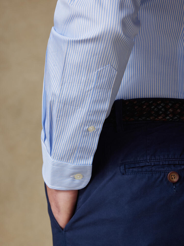 Menthon hemelsblauw gestreept Slim fit overhemd - Kleine Kraag