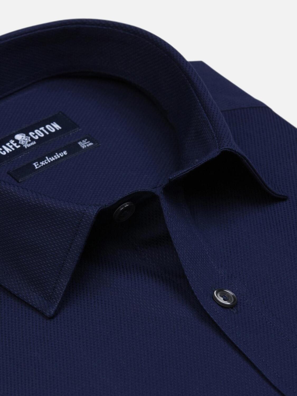 Chemise cintr&eacute;e Tea textur&eacute;e marine - Petit Col