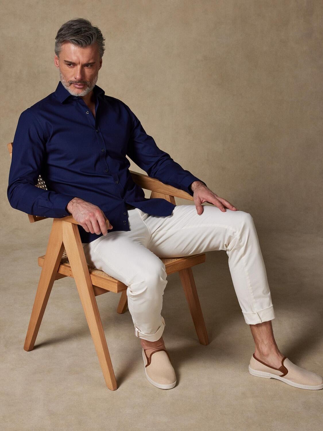 Chemise cintr&eacute;e Tea textur&eacute;e marine - Petit Col