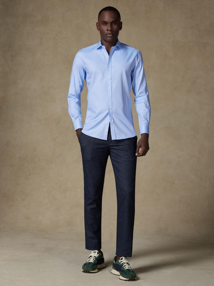 Camicia slim in twill cielo - Colletto piccolo