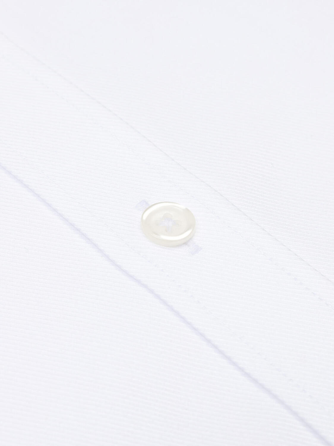 Chemise cintrée en twill blanc - Poignets Mousquetaires
