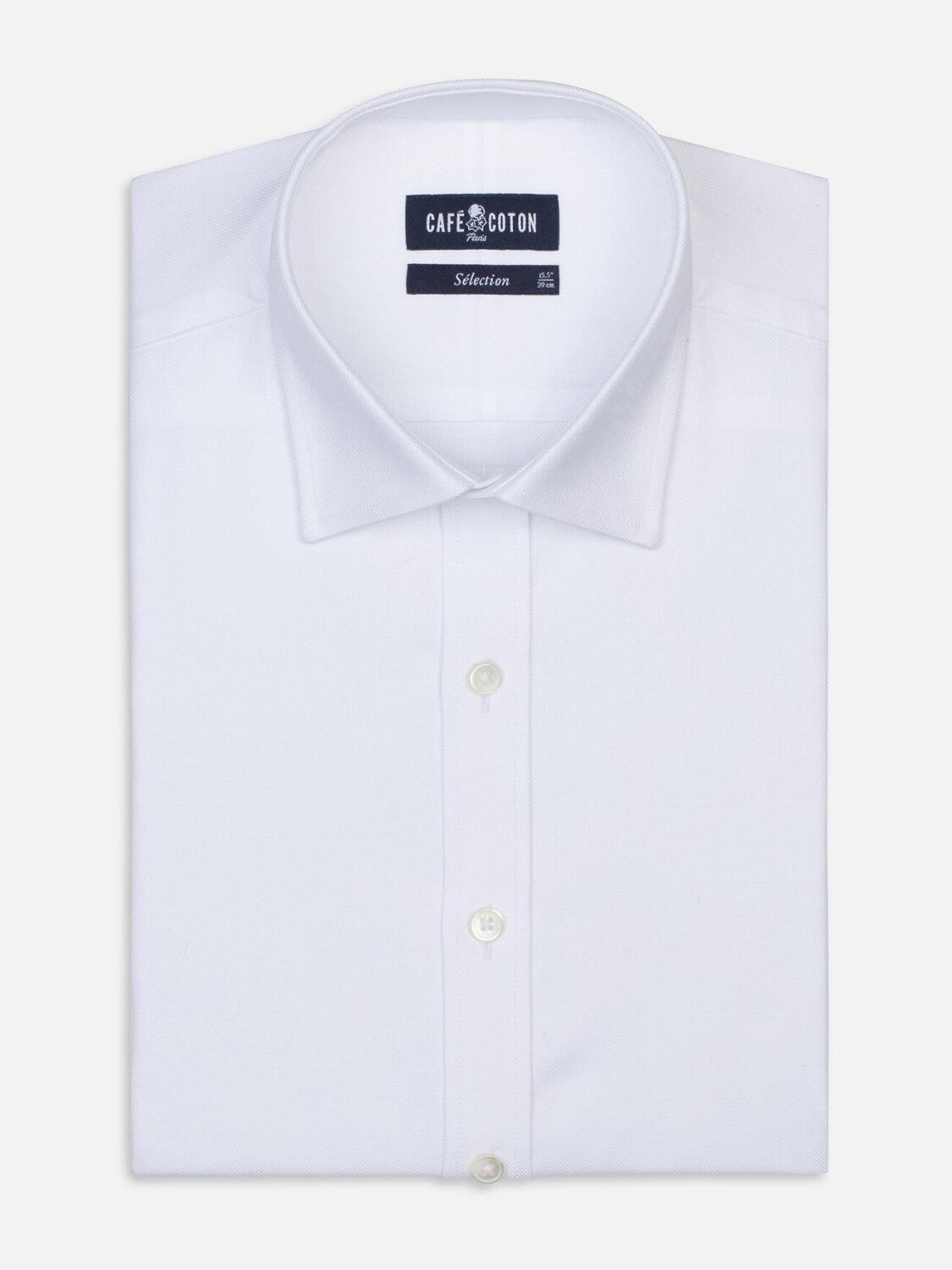 Chemise cintr&eacute;e blanche en oxford royal