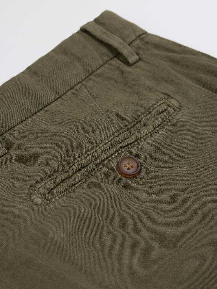 Greg bermuda shorts in kaki linen