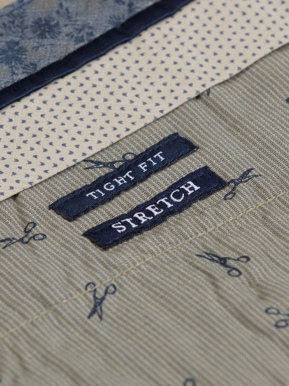 Bermuda classique en coton kaki