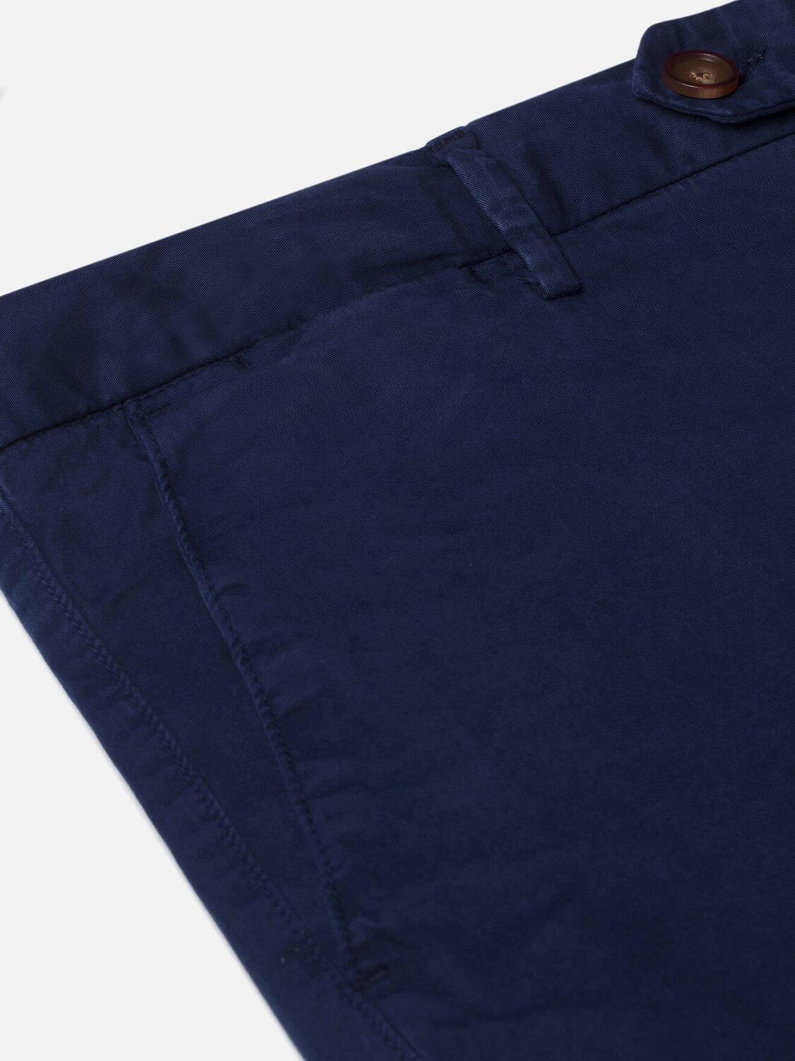 Bermuda classique en coton marine