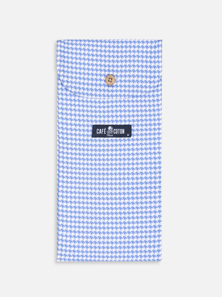 Leelan Boxer, sky textured