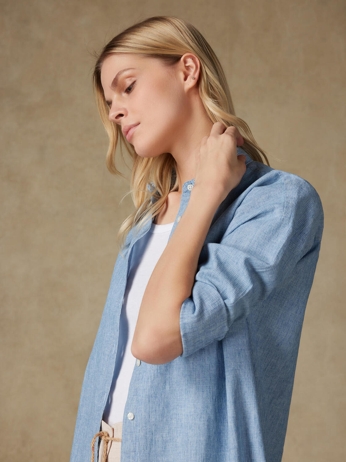 Coby camicia in lino a righe celesti