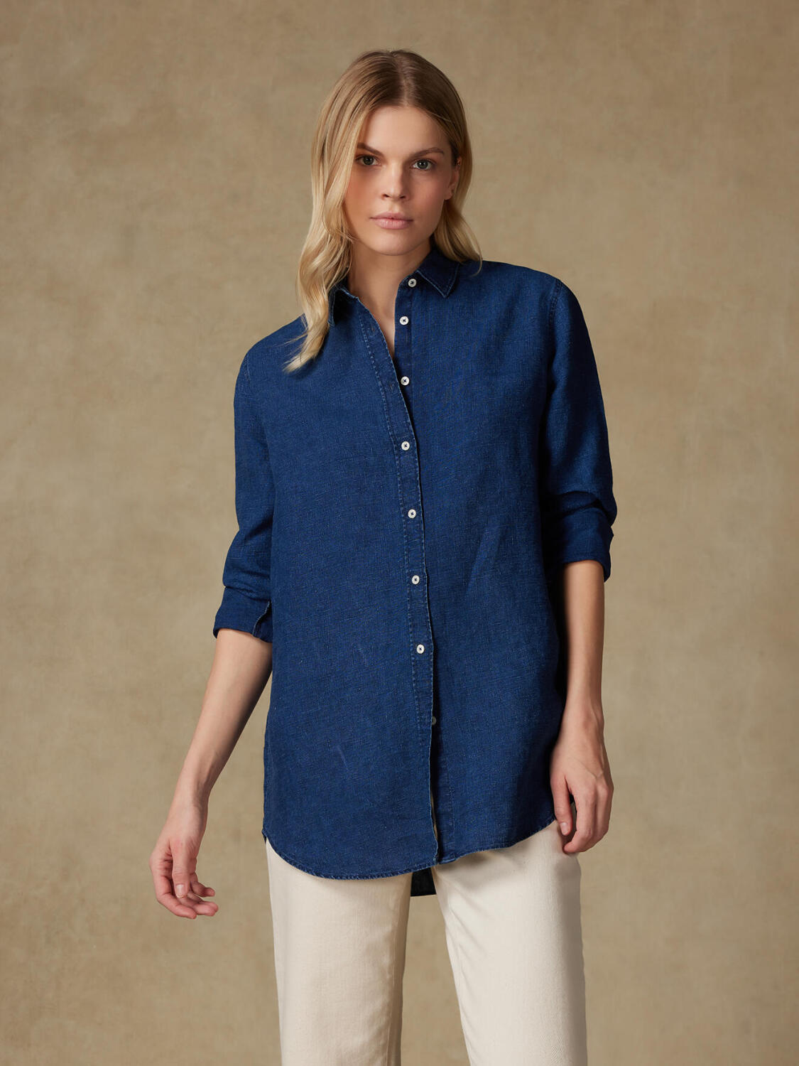 Justine camicia in lino effetto denim indaco