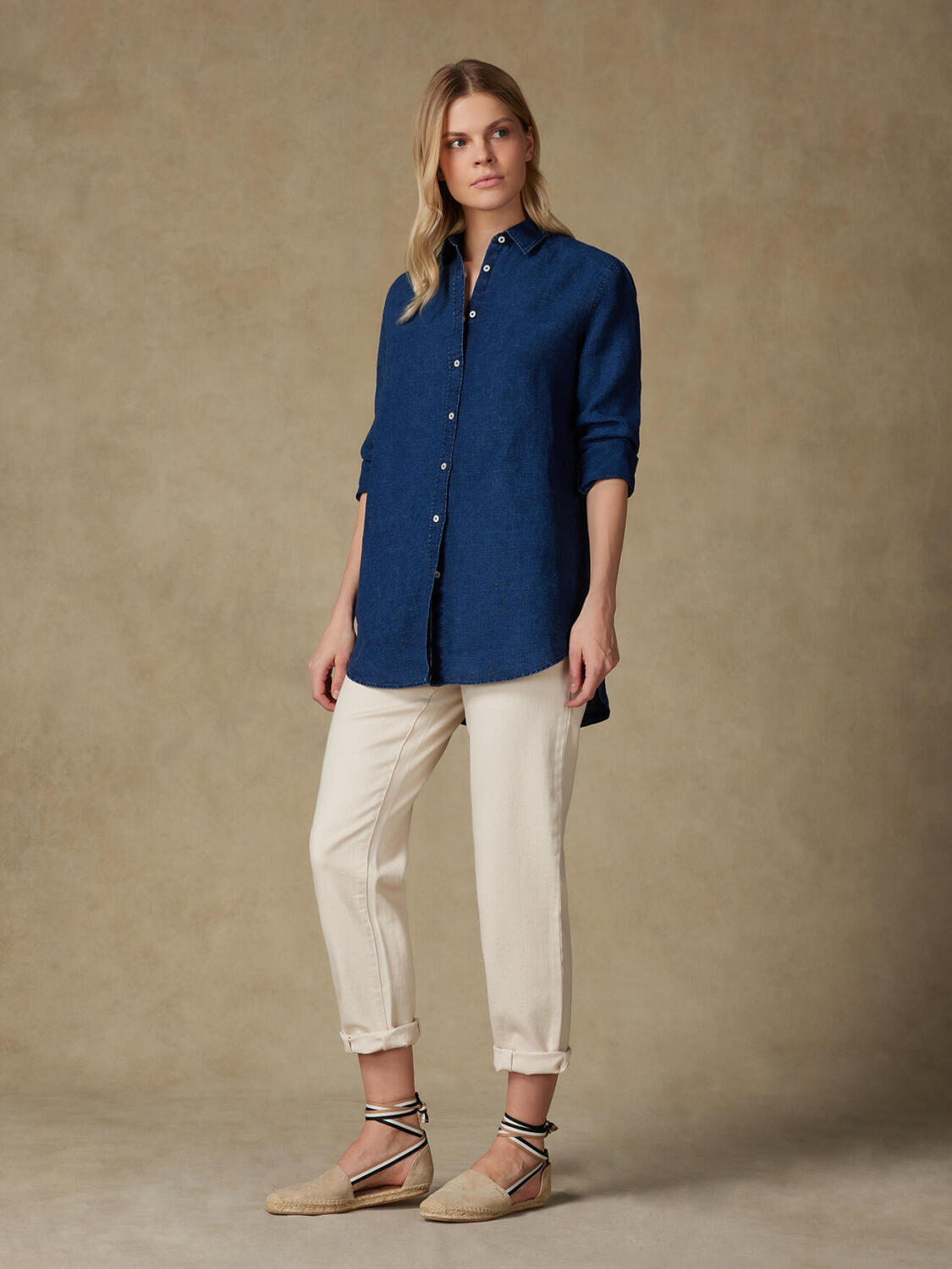Justine camicia in lino effetto denim indaco
