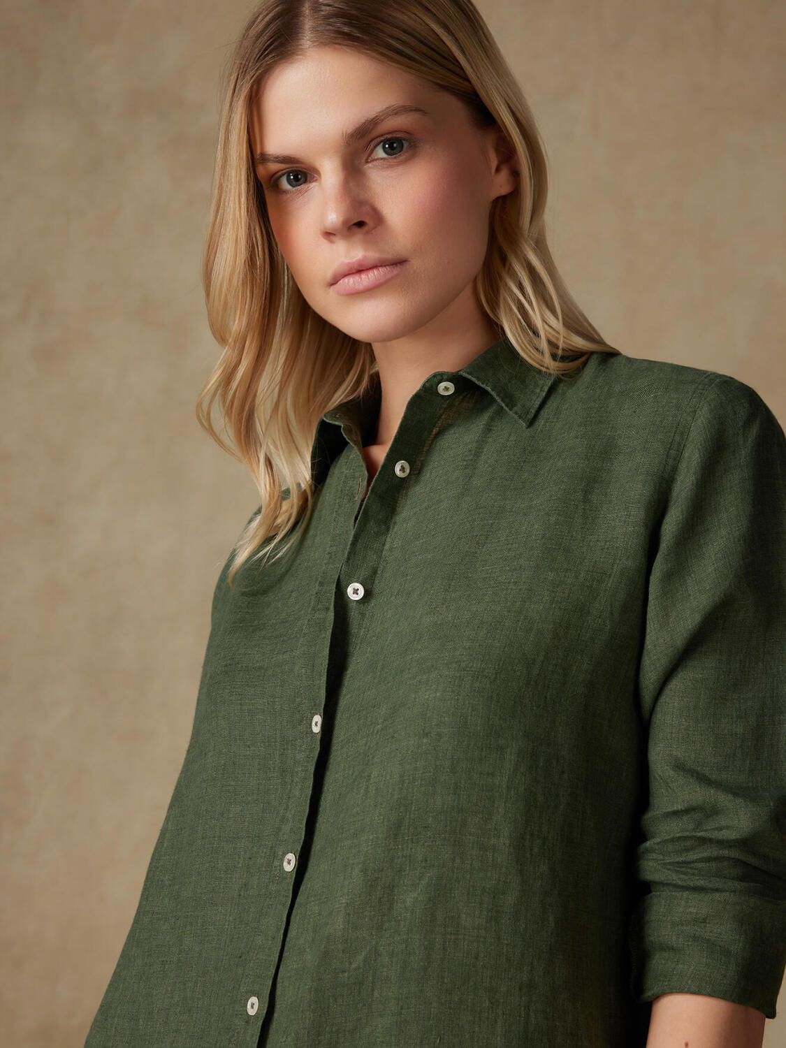 Justine camicia in lino kaki