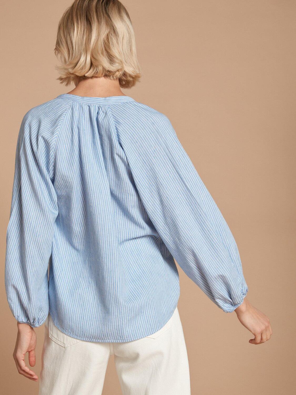 Blouse Camille bleue &agrave; rayures classiques