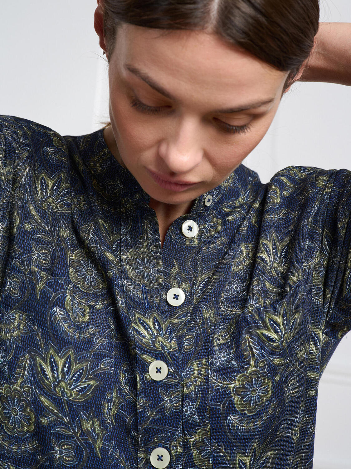 Camicia Janice blu navy con stampa floreale