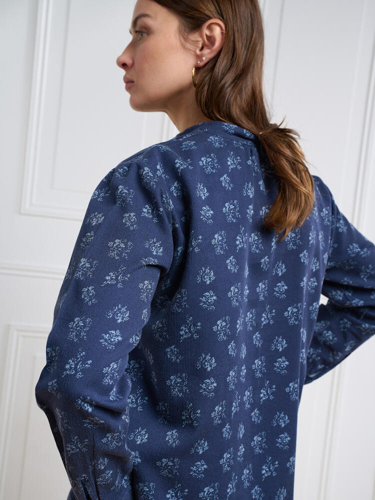 Chemise Paloma en flanelle marine à imprimé floral