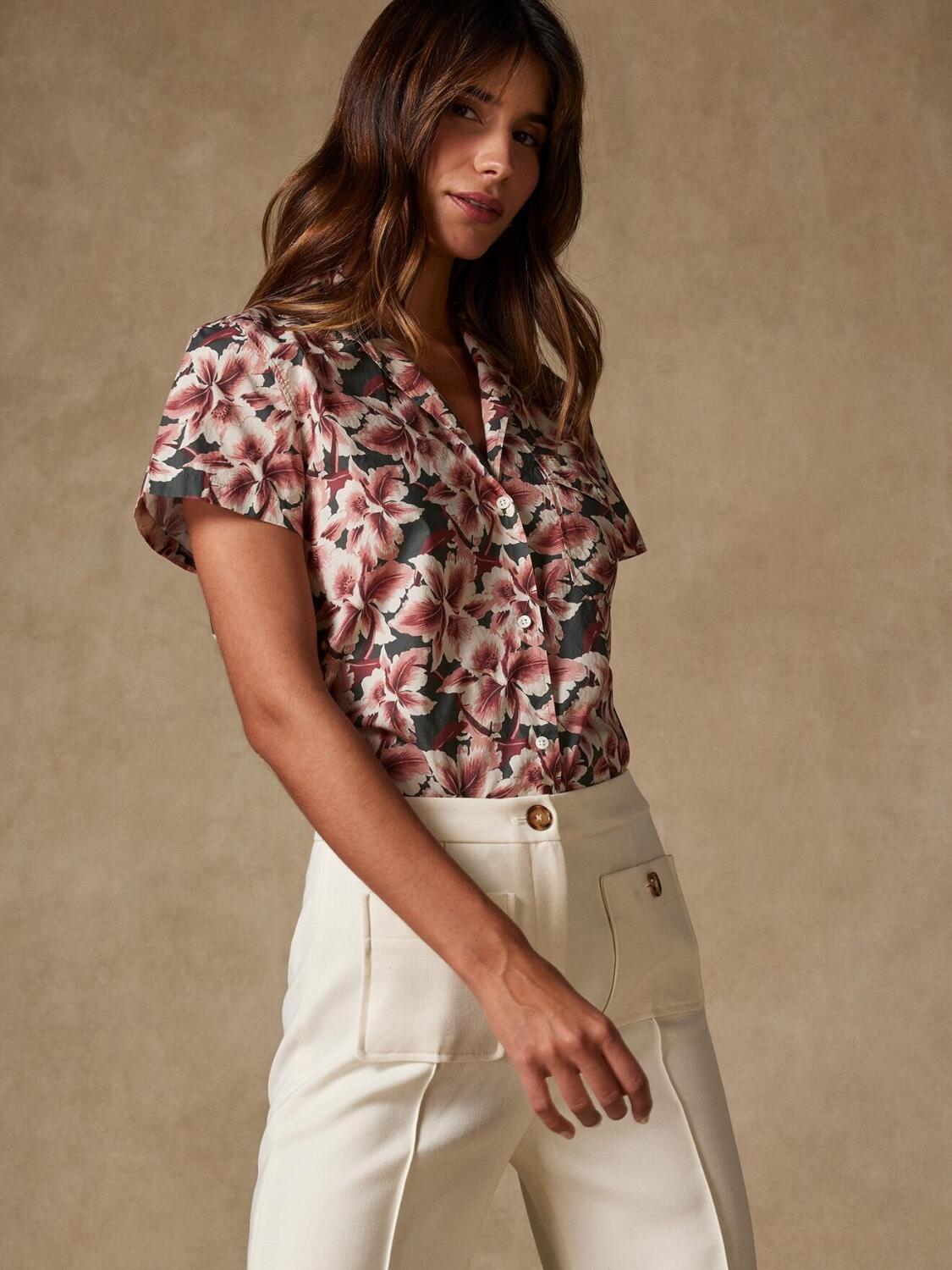 Camisa Salina con estampado de dalias