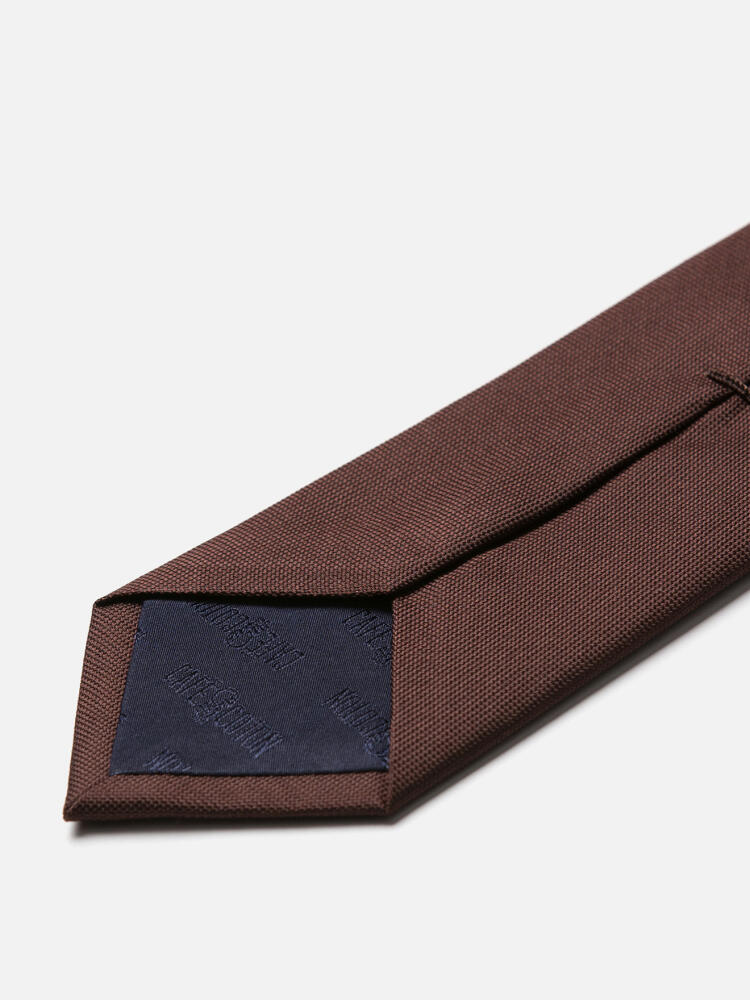 Cravate en micro natt&eacute; de soie chocolat