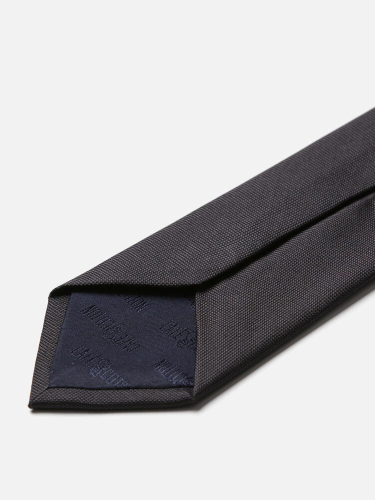 Tie in anthracite silk micro braid