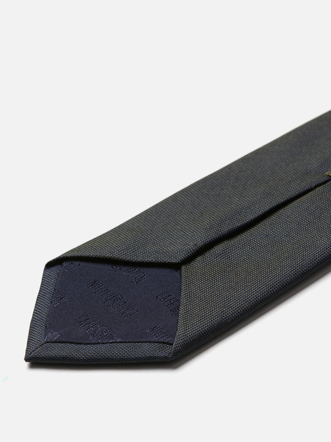 Krawatte aus mikrogewebter Seide in grün