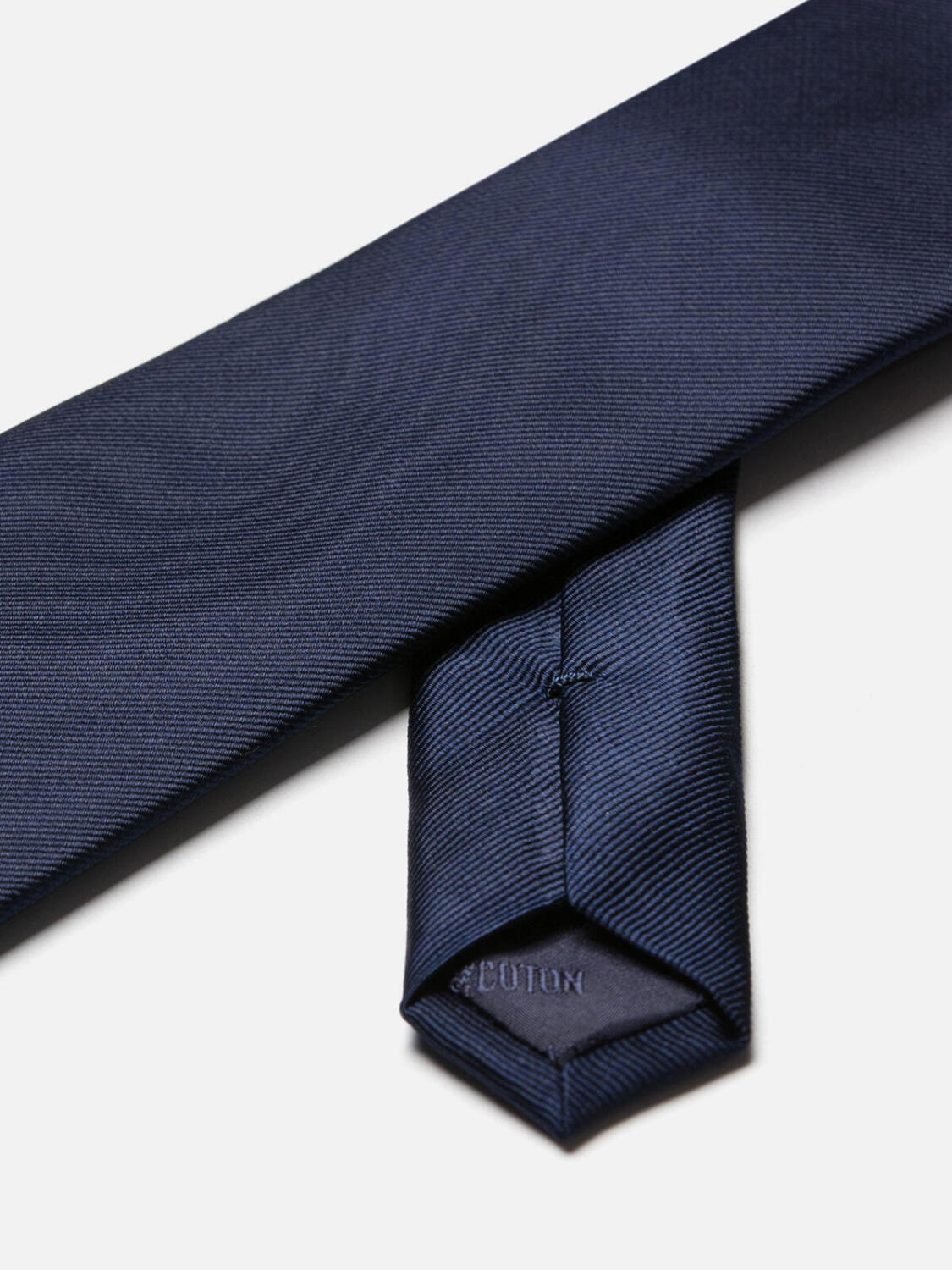 Cravatta Austin in seta blu scuro