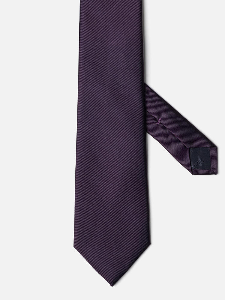 Tie in aubergine silk twill