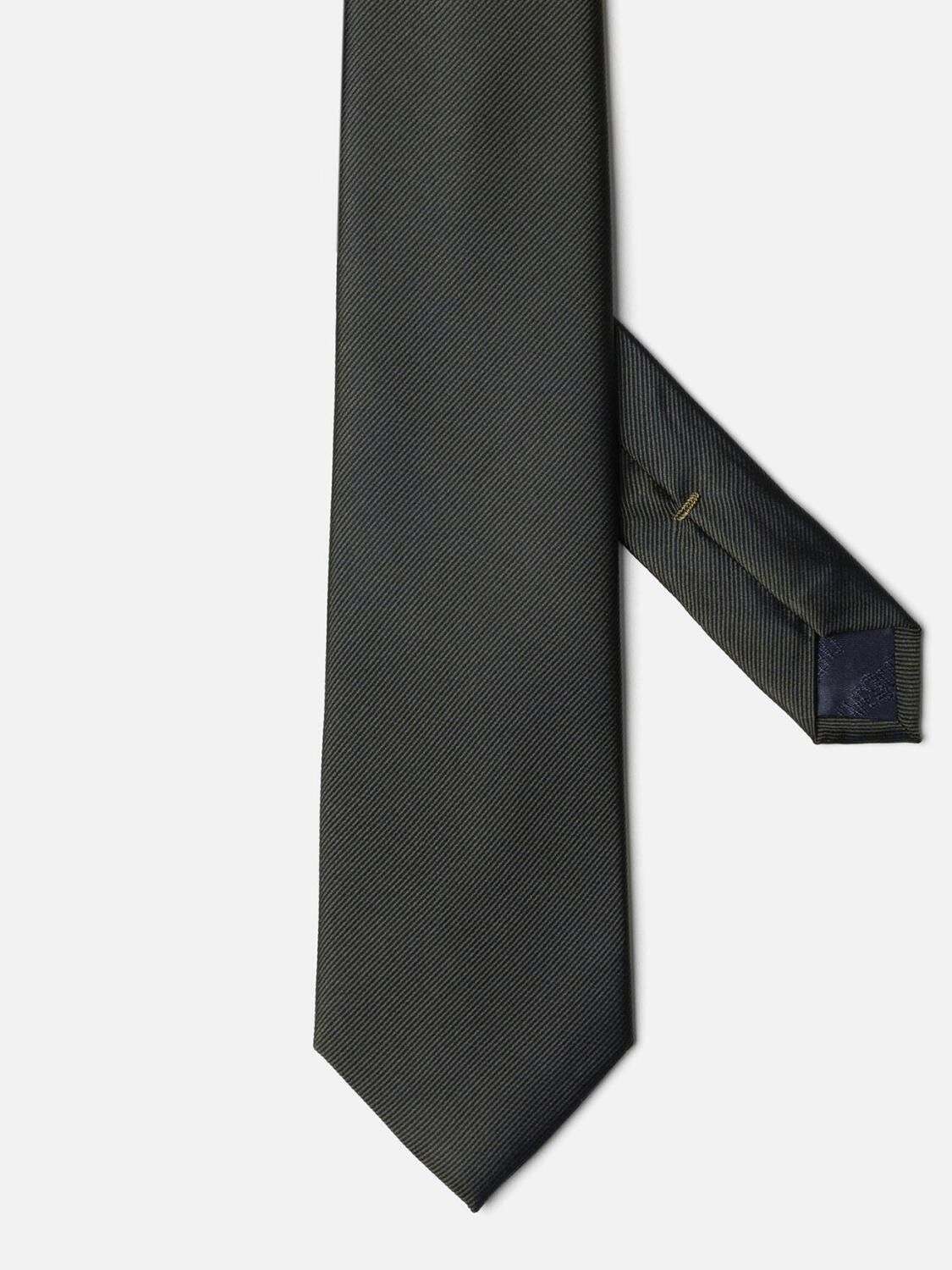 Cravate en soie sergée verte