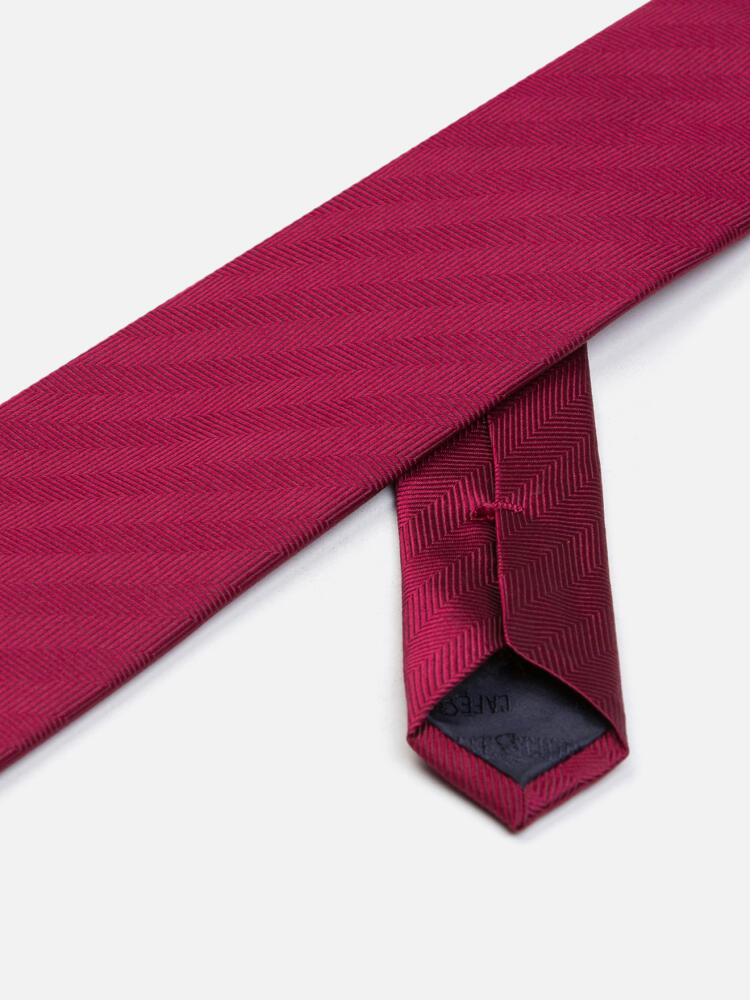 Cravate Jess en chevron de soie fuschia