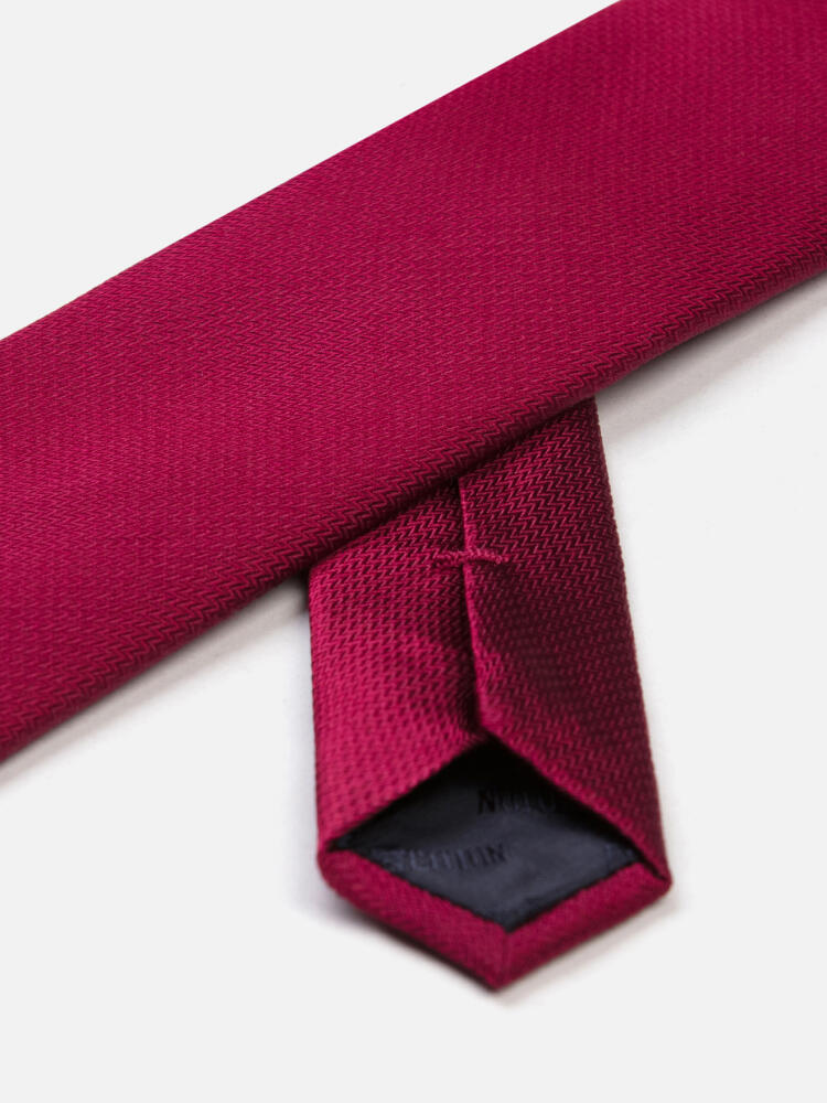 Cravate Kurt en soie bordeaux