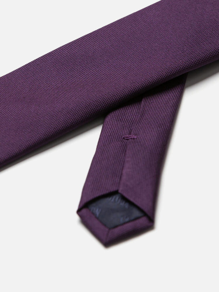 Slim tie in eggplant micro silk braid