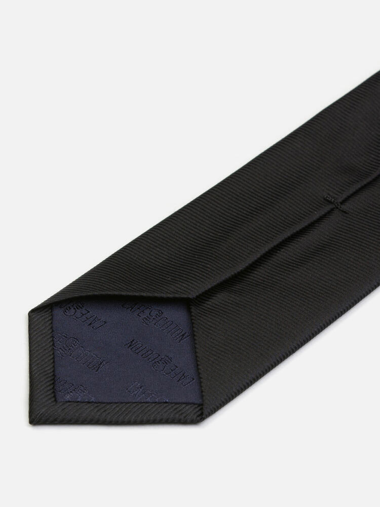 Cravate slim Anders en soie serg&eacute;e noire