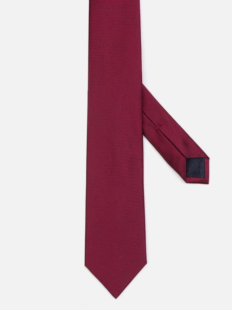 Cravate slim Anders en soie serg&eacute;e fuschia