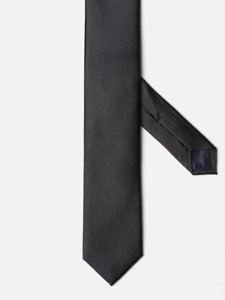 Slim tie in anthracite silk twill