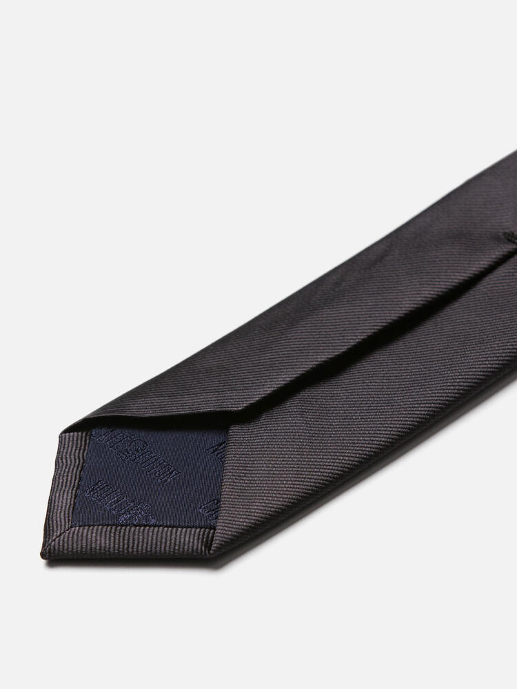 Slim tie in anthracite silk twill