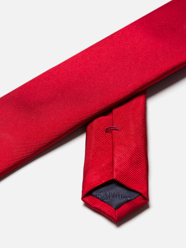 Austin slim tie in red silk