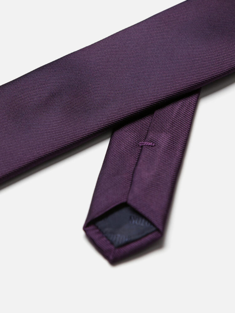 Slim-Fit-Krawatte aus Twill-Seide in Aubergine