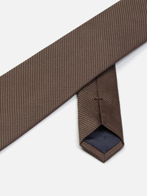 Cravate slim Deven en soie textur&eacute;e marron