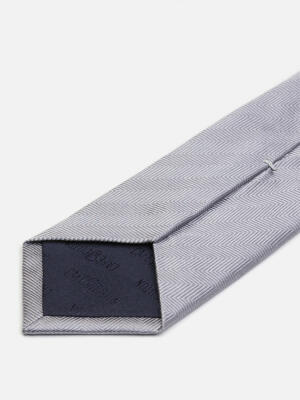 Cravate slim Jess en chevron de soie gris