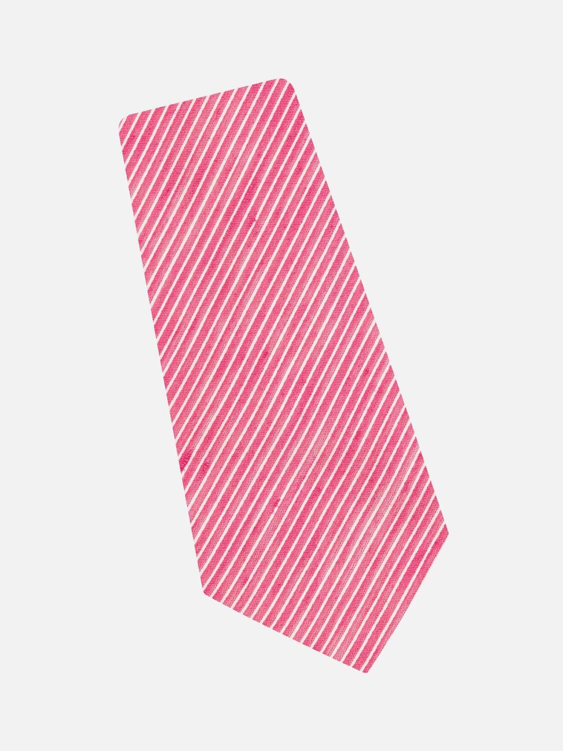 Cravate en lin et soie fuchsia &agrave; rayures