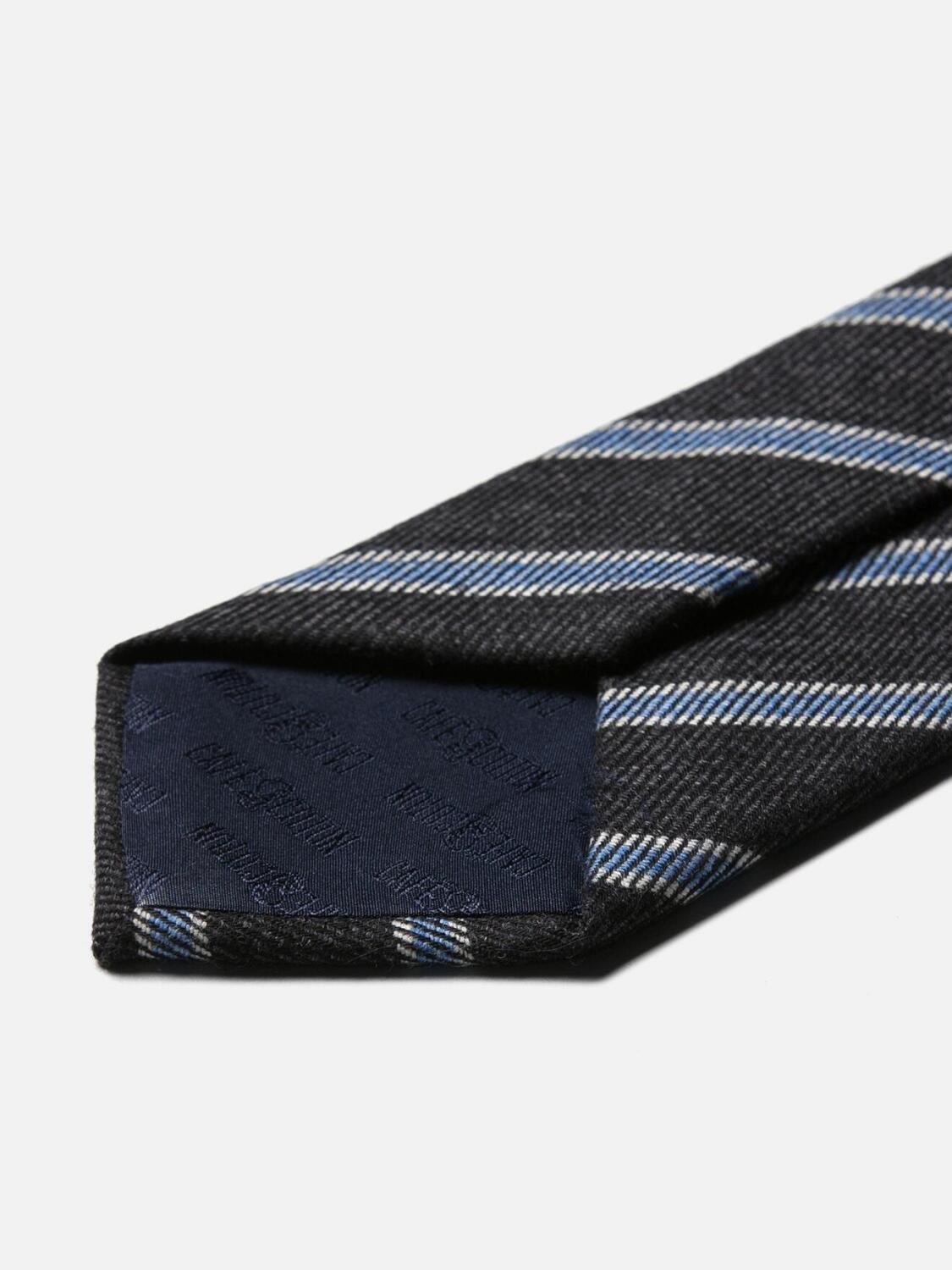 Cravatta in lana e seta grigia a righe celesti