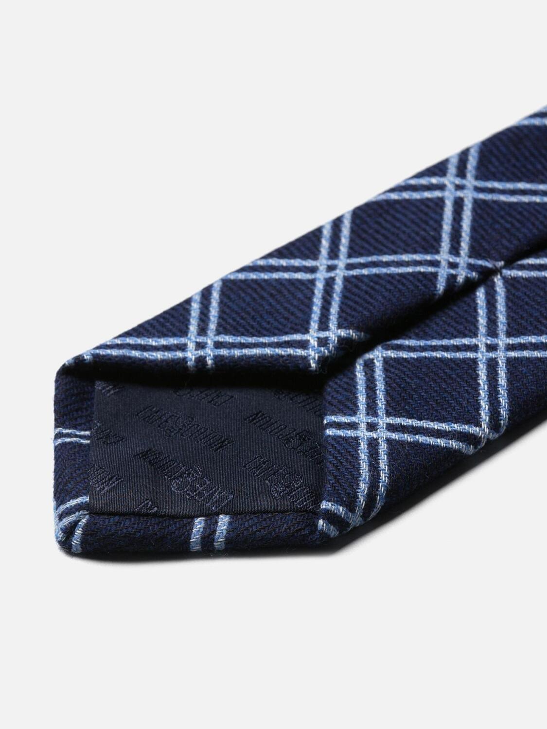 Cravate en laine et soie marine &agrave; carreaux ciel
