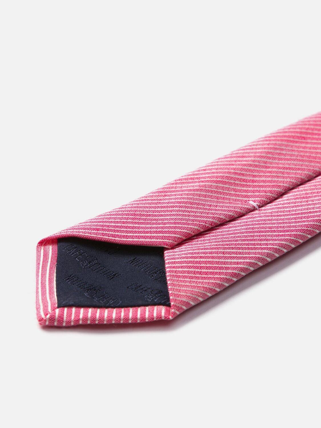 Cravate slim en lin et soie fuchsia à micro rayures