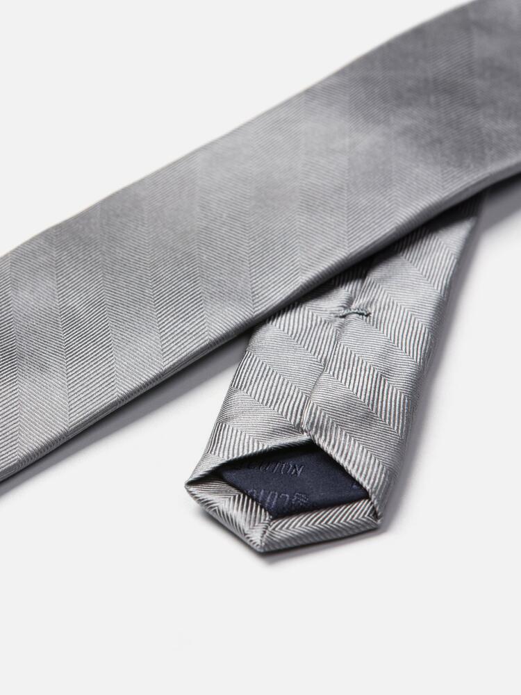 Gray silk slim tie