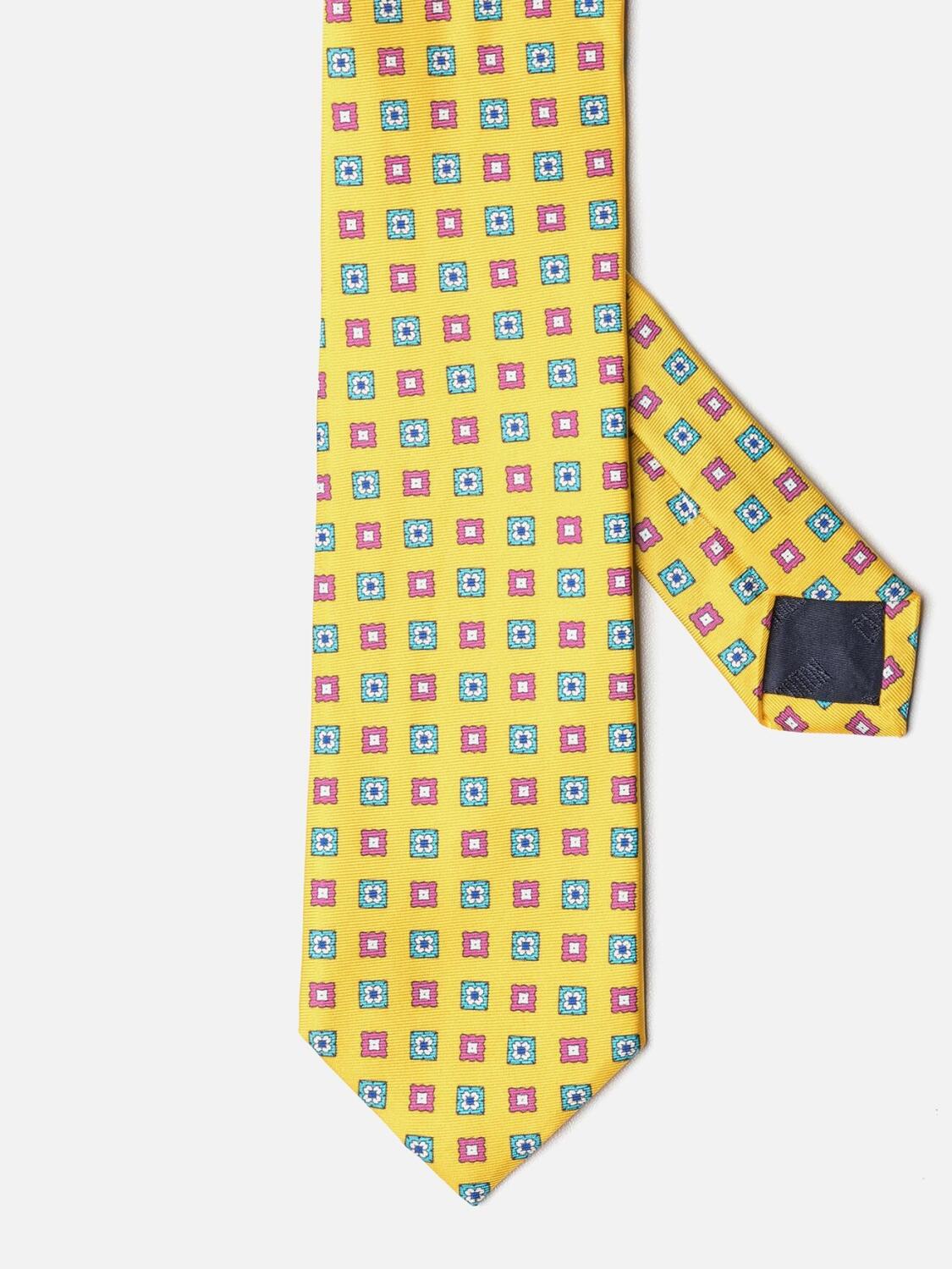 Yellow silk tie with floral pattern