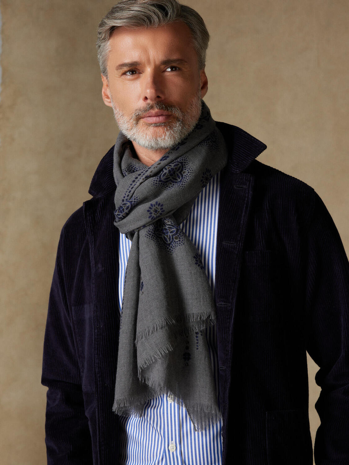 Écharpe Baden gris chiné à motifs